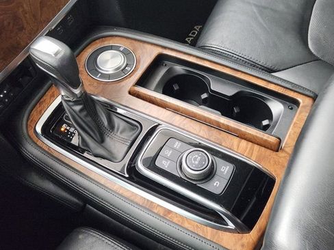 Certified 2024 Nissan Armada SL w/ Captain's Chairs Package image 18