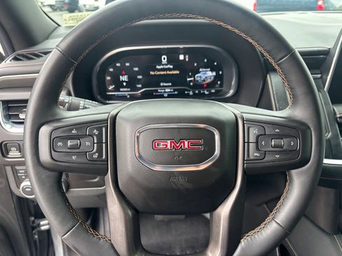 Used 2023 GMC Yukon XL AT4 AWD/4WD image 13