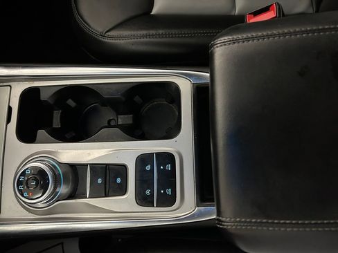 Used 2023 Ford Explorer XLT w/ Equipment Group 202A image 23