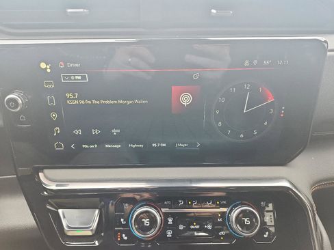 Certified 2024 GMC Sierra 1500 AT4 w/ AT4 Premium Package image 16