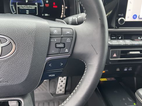 Certified 2025 Toyota Camry SE w/ Convenience Package AWD/4WD image 21