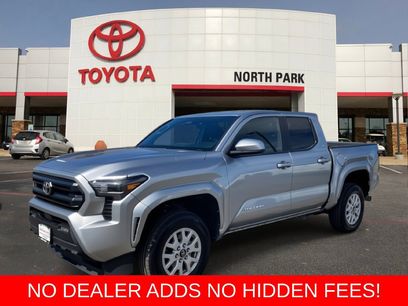 Used 2025 Toyota Tacoma SR5