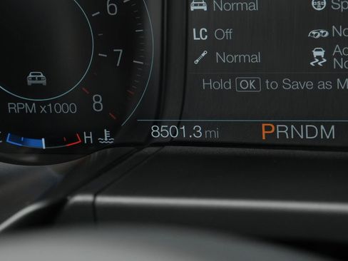 Used 2022 Ford Mustang Shelby GT500 w/ Carbon Fiber Track Pack image 17