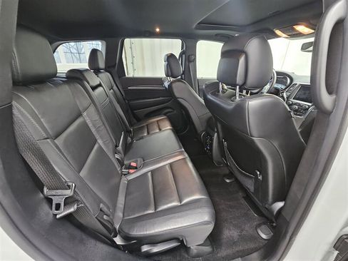 Used 2018 Jeep Grand Cherokee Limited w/ Trailer Tow Group IV image 13