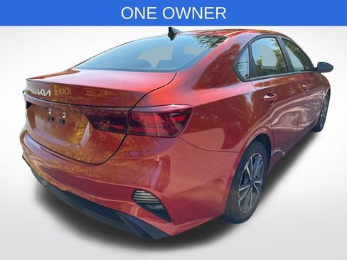 Used 2023 Kia Forte LXS w/ LXS Technology Package image 3