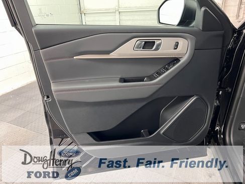 New 2026 Ford Explorer Active image 24