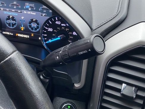 Used 2018 Ford F250 Lariat w/ Lariat Ultimate Package image 15