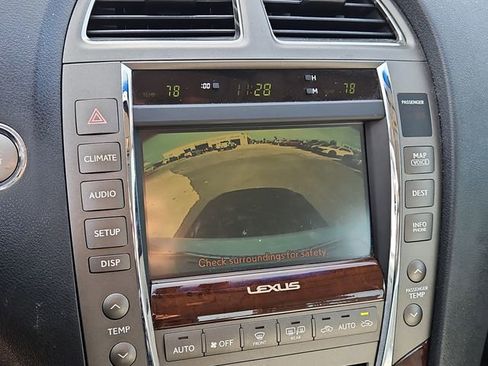 Used 2011 Lexus ES 350 image 25