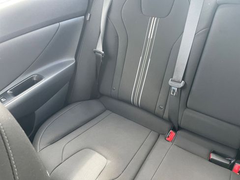 Used 2025 Hyundai Elantra SEL image 41