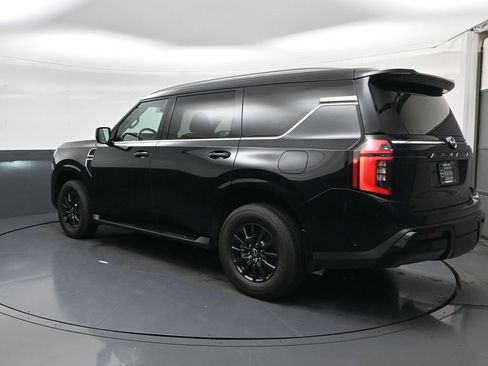 Used 2025 Nissan Armada SV AWD/4WD image 7