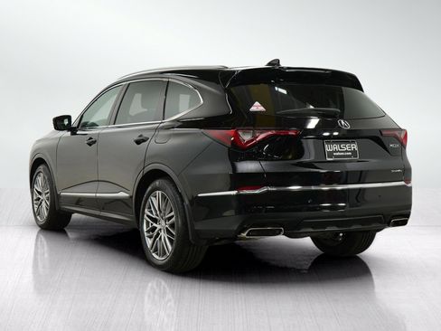 Used 2022 Acura MDX SH-AWD w/ Advance Package image 3