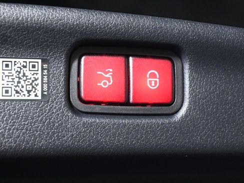 Certified 2025 Mercedes-Benz C 300 4MATIC Sedan image 37