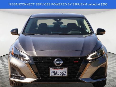 Used 2024 Nissan Altima 2.5 SR FWD image 2