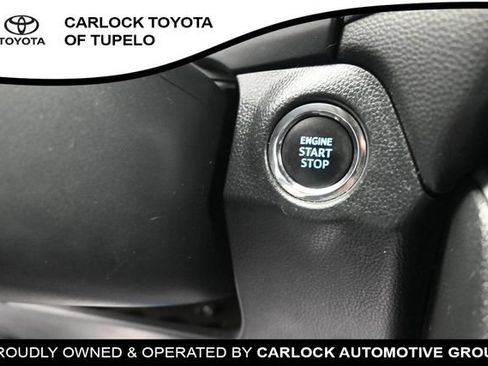 Used 2022 Toyota RAV4 XLE AWD/4WD image 21