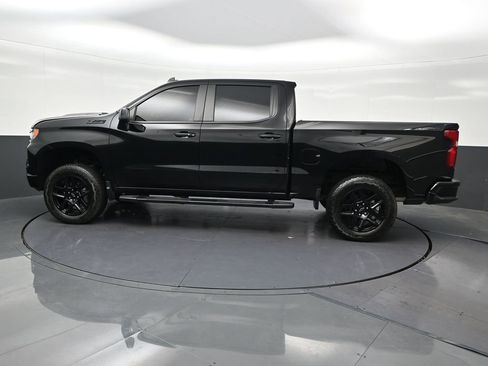 Used 2025 Chevrolet Silverado 1500 LT Trail Boss AWD/4WD image 2