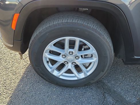 Used 2023 Jeep Grand Cherokee L Laredo w/ Luxury Tech Group I image 7