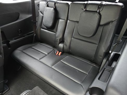 Used 2020 Ford Explorer ST w/ Premium Technology Package image 17