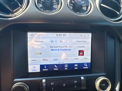 Used 2020 Ford Mustang Shelby GT500 w/ Technology Package RWD image 24