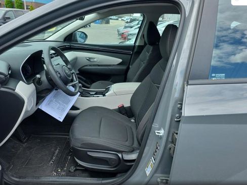 Used 2024 Hyundai Tucson SE AWD/4WD image 3