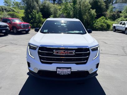 Used 2025 GMC Acadia Elevation
