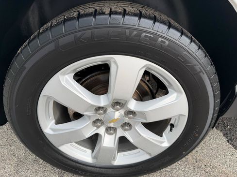 Used 2016 Chevrolet Traverse LT w/ Style and Technology Package FWD image 5