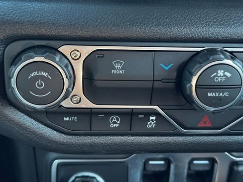 New 2026 Jeep Wrangler Sport AWD/4WD image 31