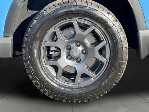 New 2025 Honda Pilot TrailSport image 11