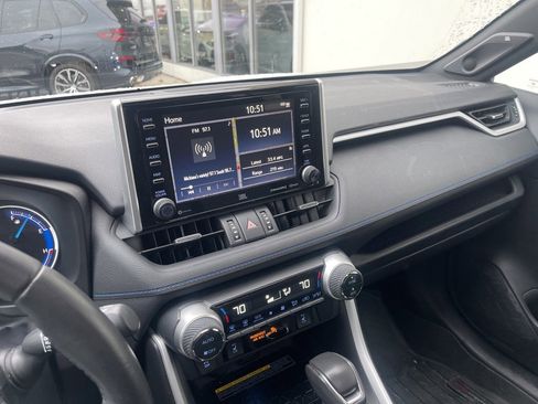 Used 2020 Toyota RAV4 XSE image 16