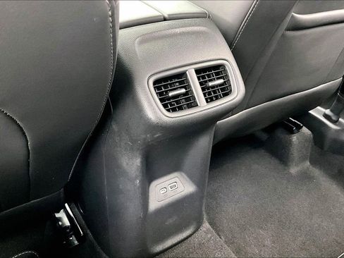 Used 2023 Buick Envision Preferred AWD/4WD image 33