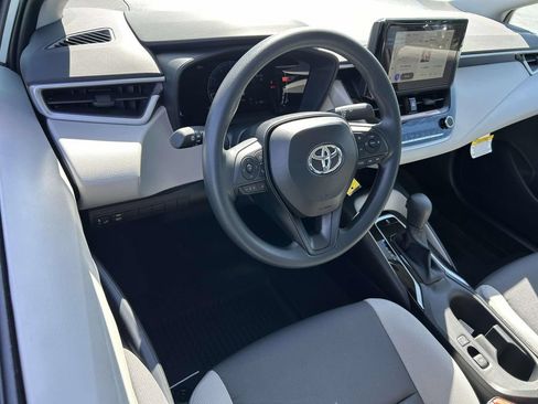 Used 2026 Toyota Corolla LE FWD image 12