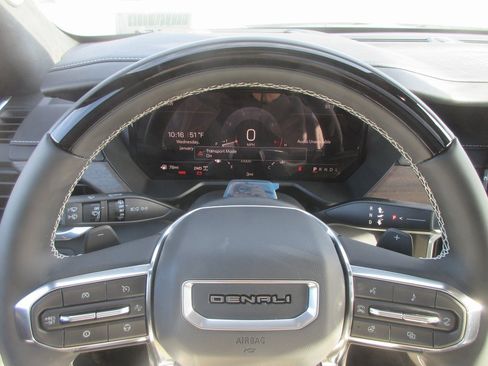 New 2026 GMC Acadia Denali Ultimate image 17