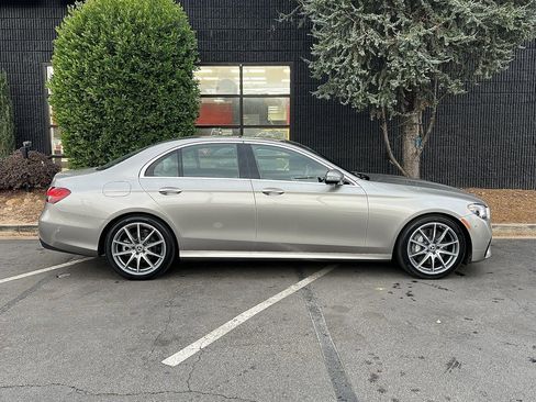 Used 2021 Mercedes-Benz E 350 Sedan image 18
