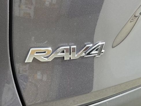 Used 2023 Toyota RAV4 XLE w/ Convenience Package FWD image 9
