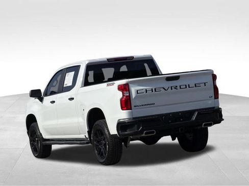 Used 2026 Chevrolet Silverado 1500 LT Trail Boss w/ LPO, Dark Essentials Package AWD/4WD image 5