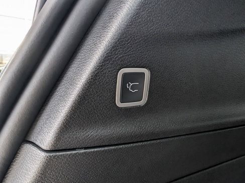 New 2026 Chrysler Voyager LX image 39