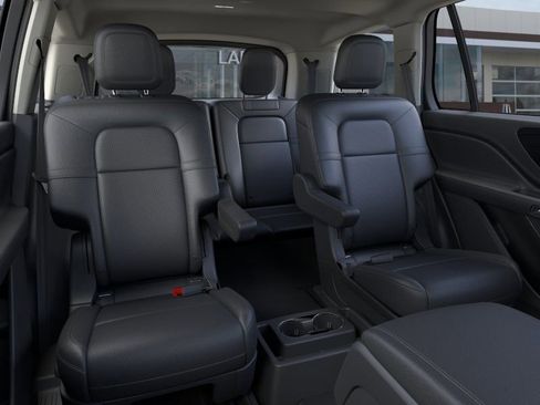New 2026 Lincoln Aviator AWD image 11