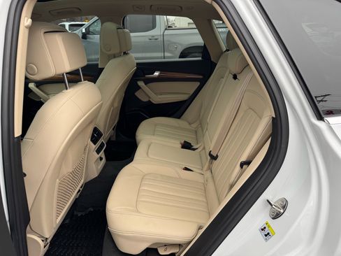 Used 2022 Audi Q5 2.0T Premium Plus image 9