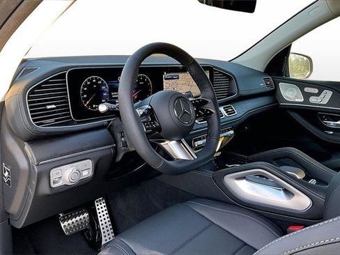 New 2026 Mercedes-Benz GLS 450 4MATIC image 8