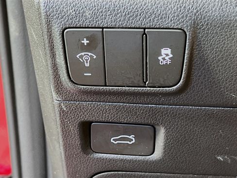 Used 2025 Kia K5 LXS image 13