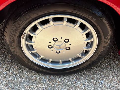 Used 1992 Mercedes-Benz 300 SL image 18