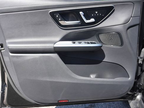 Used 2023 Mercedes-Benz GLC 300 4MATIC image 22
