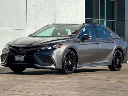 Certified 2021 Toyota Camry XSE image 10