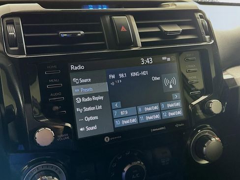 Used 2021 Toyota 4Runner Venture image 35