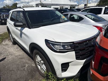 Used 2025 Ford Explorer Active