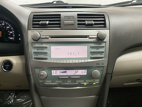 Used 2009 Toyota Camry Hybrid image 15