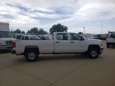 Used 2019 Chevrolet Silverado 2500 W/T w/ Snow Plow Prep Package AWD/4WD image 6