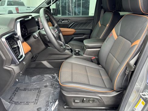 Certified 2025 GMC Canyon AT4 AWD/4WD image 22