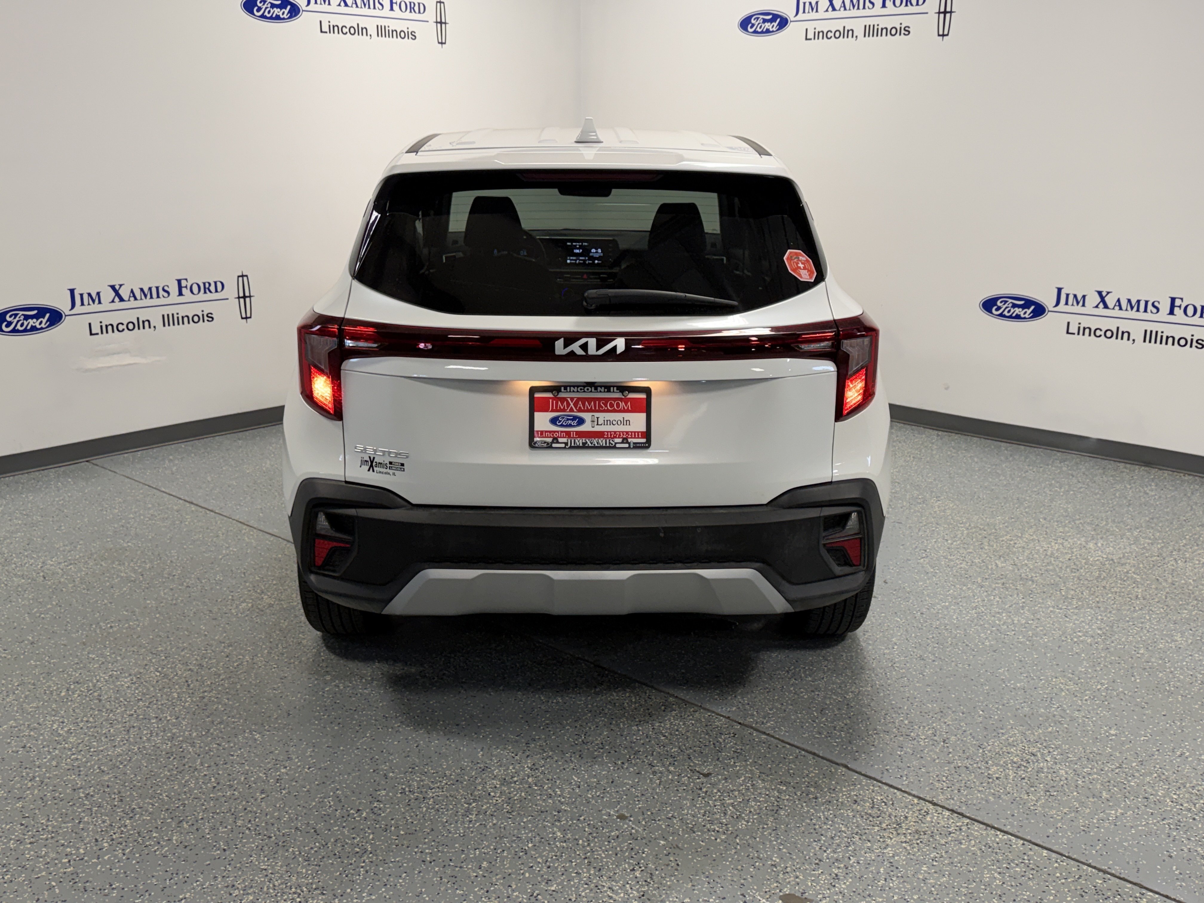 Used 2026 Kia Seltos LX FWD image 32