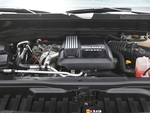 Used 2023 Chevrolet Silverado 1500 RST RWD image 12