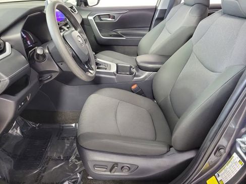 Used 2025 Toyota RAV4 XLE FWD image 19